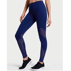 Victoria's Secret Knockout Leggings Medium